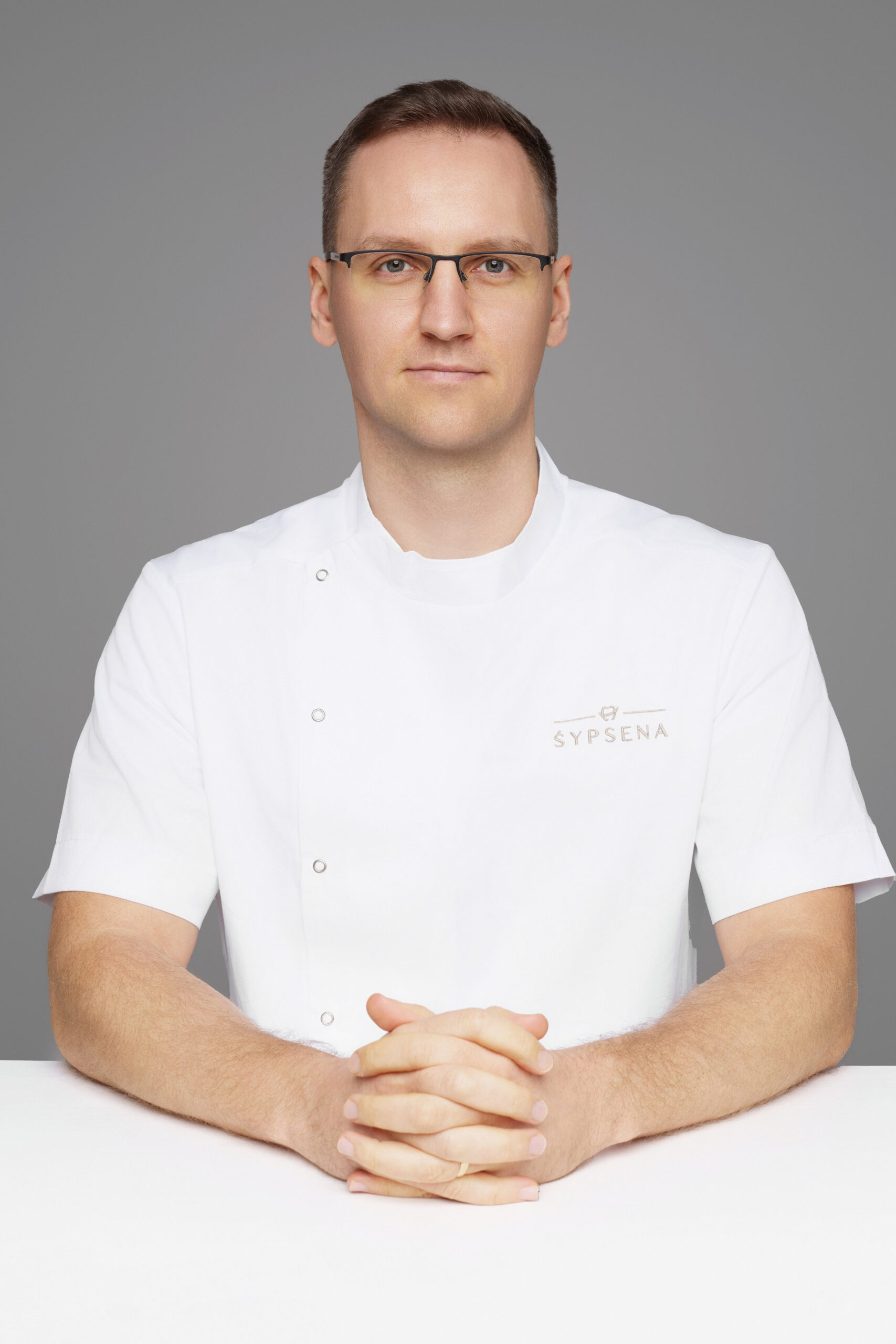 Adomas Rovas, Med. Dr. Gyd. odontologas periodontologas