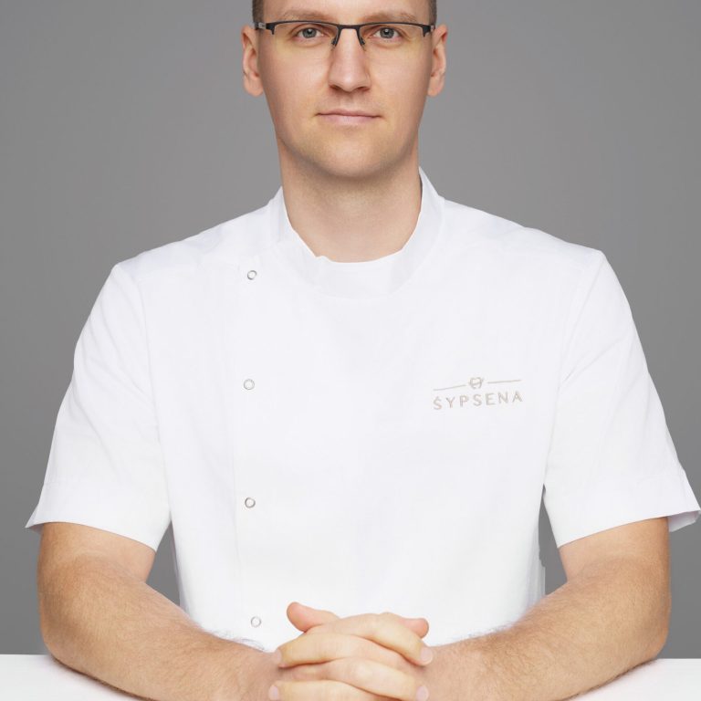 Adomas Rovas, Med. Dr. Gyd. odontologas periodontologas