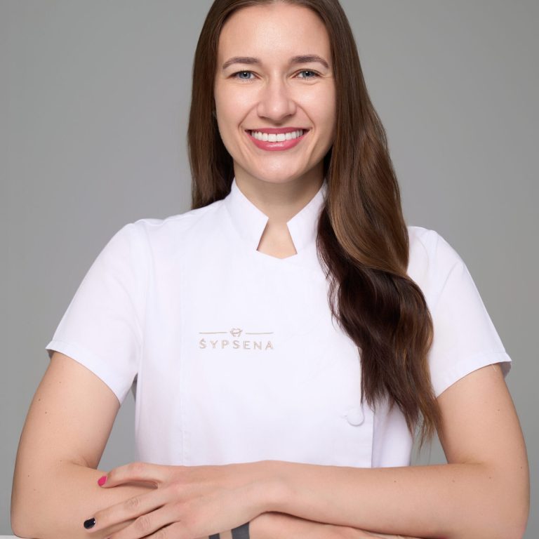 Gyd. odontologe endodontologė Erika Nausėdaite