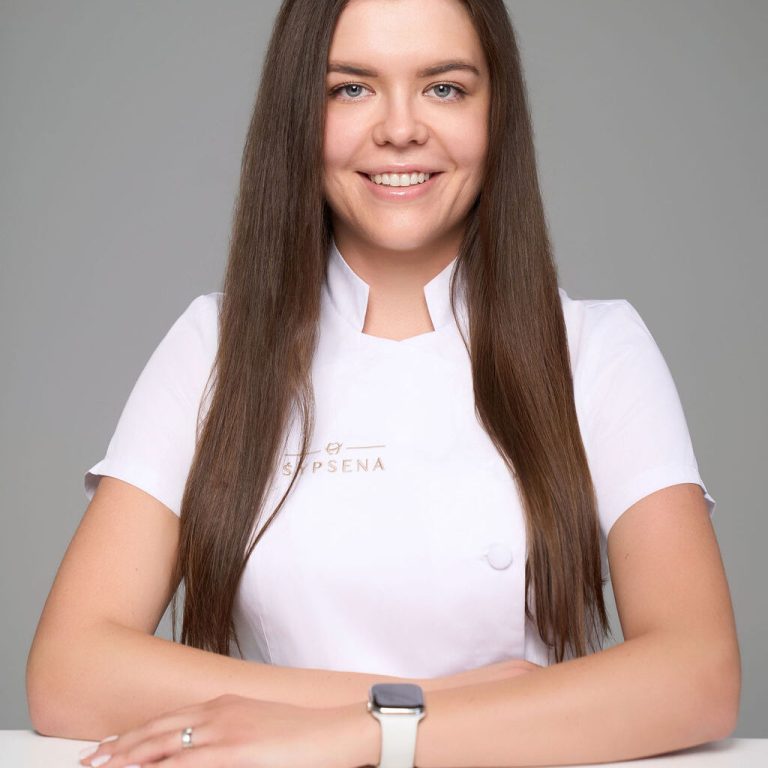 Monika Kasperiūnaitė Burnos higienos specialistė