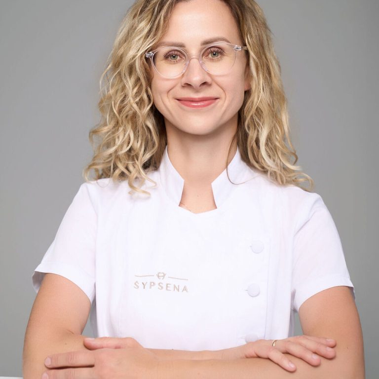 Renata Tamošiūnienė Protezuojanti gyd. odontologė